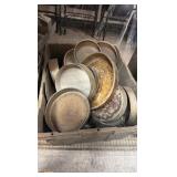 tote is assorted pans