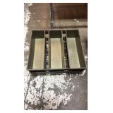 3 box bread pans w/lids