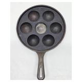 Vintage GRISWOLD No. 962 Cast Iron Aebleskiver Pan