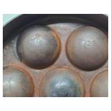 Vintage GRISWOLD No. 962 Cast Iron Aebleskiver Pan