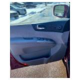 2007 HYUNDAI ENTOURAGE GLS *2 Owner | No Accidents Reported* (NO RESERVE)