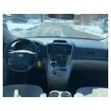 2007 HYUNDAI ENTOURAGE GLS *2 Owner | No Accidents Reported* (NO RESERVE)