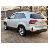 2015 KIA SORENTO LX *All Wheel Drive* (NO RESERVE)