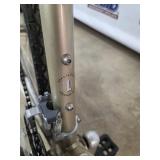 Specialized Crossroads Hybrid Bike - Large (L) 3x Shimano Drivetrain, Front & Rear Racks