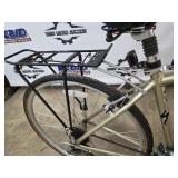 Specialized Crossroads Hybrid Bike - Large (L) 3x Shimano Drivetrain, Front & Rear Racks