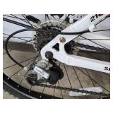 Genesis V2100 Mountain Bike - Lightweight Alloy Frame - 21-Speed