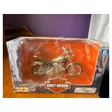 Harley-Davidson Maisto Road King Classic Die-Cast 1:18 Set (2 Boxed Models)