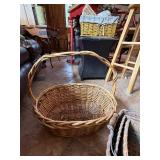 4-Piece Wicker Basket Set: Round & 3 Nesting Rectangular Baskets - Handwoven