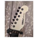 1985 Yamaha e700SE Flat Top SuperStrat Guitar