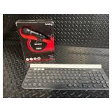 Frisby FMC-220 Microphone & Logitech Keyboard