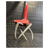 Garden Weasel Weasel Claw Pro Weed Puller - Red, 34in Length