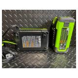 Greenworks 40V Brushless Blower - 700 CFM with 8.0Ah Battery & Rapid Charger