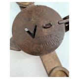 Vintage Newhouse Bear Trap 17 In