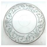 Mikasa Gramercy 8234 Dinnerware Set