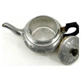 Aluminium Works Stratford-on-Avon England Teapots & Kettles S-1345 (Lot of 5)