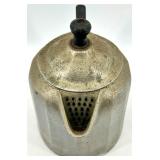 Aluminium Works Stratford-on-Avon England Teapots & Kettles S-1345 (Lot of 5)