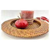 Hydrangea Bouquet & Lucky Towels Decor Set with Red Placemats & Candle