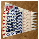 7 Minnesota Twins 1991 World Series Cardboard Pennants