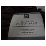 Full Queen size faux fur comforter ...
