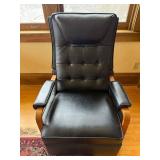 La-Z-Boy Style No. 833 Recliner with Wood Armrests