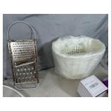 Pampered Chef Casserole, Internet Modem, Purses, Housewares