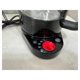New Bodum 38 oz Electric Water Kettle