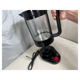 New Bodum 38 oz Electric Water Kettle