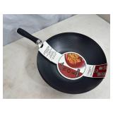 New 6.5 Quart Metal Wok Pan