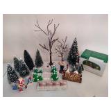 Department 56 Holiday Figurines/Statues for Villages