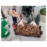 Department 56 Holiday Figurines/Statues for Villages