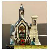 Christmas Valley Hollyshire Place and Heartland Collection Lighted Houses