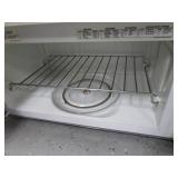 Amana Radorange Above Stove Microwave w/Exhaust Fan