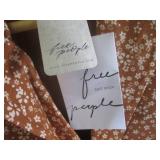 (A-3) 4 Free People Suit Shop 2-Pie...