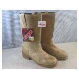 (BS) Pair of Dingo Pull-On Boots Si...