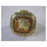 (CNTR) Replica Minnesota Vikings #4...