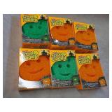 6 Scrub Daddy Scrubbers...