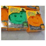6 Scrub Daddy Scrubbers...