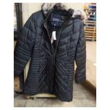 Lands End size L Hooded Quilled Ins...
