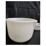 5-Piece White Ceramic Tableware Set - 2 Textured Hobnail Cups, 2 Mixing Bowls, 1 Cereal Bowl