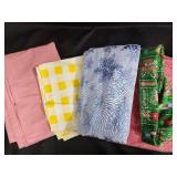 Assorted Vintage Lace Table Linens & Linen Napkins - Tablecloths & Placemats