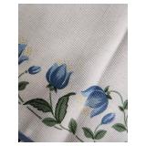 Assorted Vintage Lace Table Linens & Linen Napkins - Tablecloths & Placemats