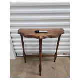 Vintage Oak End Table with Scalloped Edge and Turned Legs