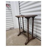 Antique Oval Side Table with Turned Legs