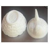 Two 2.5" Hen on Nest Salts  Small chip on beak of one and Tail of the other