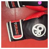 9 Round Boxing Gloves