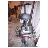 NEW Electric Scooter. w/lock & charger, extra inner tube for tire. 12" tires