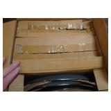NEW Stoneware Dinnerware Set. 12 Pieces