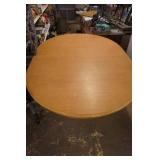 Pedestal Dining Room Table 66"x 48"x 29"
