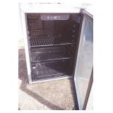 Frigidaire 17.5"x19" Beverage Center