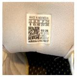 Adidas White Sneakers - Low-Top Casual Shoes with 3 Stripes